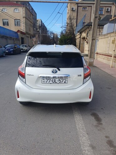 Toyota Aqua 2018, 190,000 km - 1.5 л - Bakı