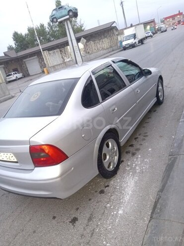 Opel Vectra 1999, 521,900 km - 1.6 l - Xaçmaz