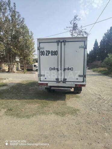 GAZ  2006, 150,000 km - 2.3 l - Yevlax