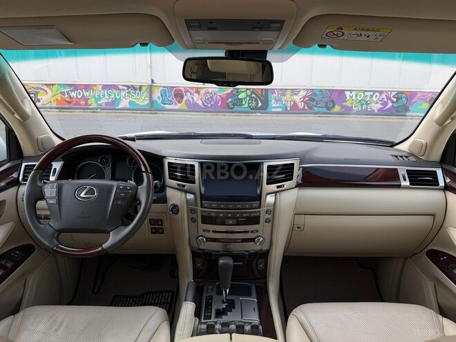 Lexus LX 570 2013, 301,000 km - 5.7 л - Bakı