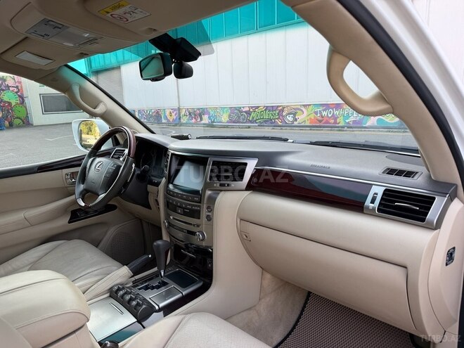 Lexus LX 570 2013, 301,000 km - 5.7 л - Bakı