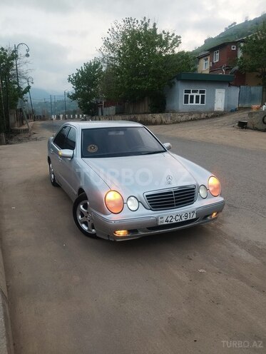 Mercedes E 270 2000, 643,596 km - 2.7 л - Yardımlı