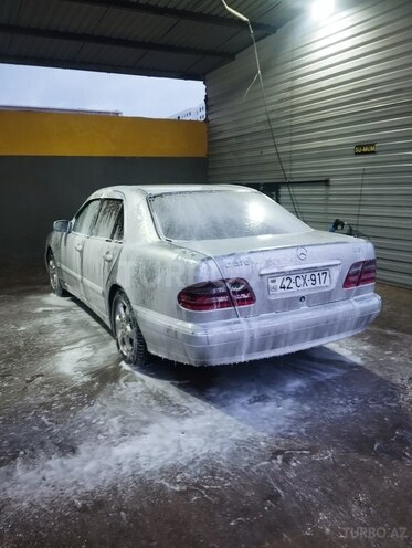 Mercedes E 270 2000, 643,596 km - 2.7 л - Yardımlı