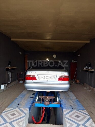 Mercedes E 270 2000, 643,596 km - 2.7 л - Yardımlı