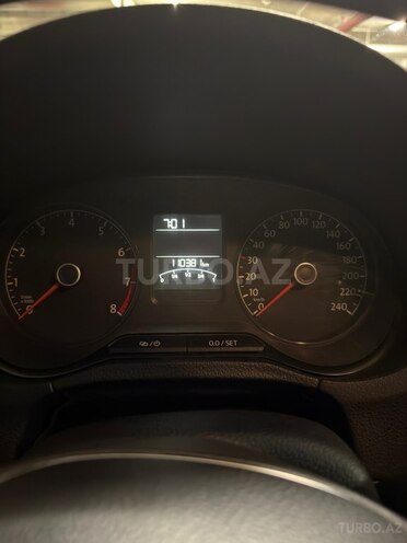 Volkswagen Polo 2018, 110,000 km - 1.6 л - Bakı