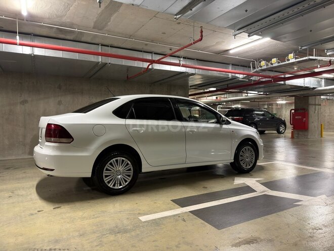 Volkswagen Polo 2018, 110,000 km - 1.6 л - Bakı