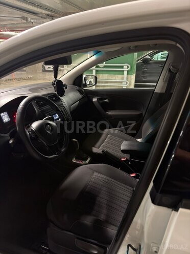 Volkswagen Polo 2018, 110,000 km - 1.6 л - Bakı