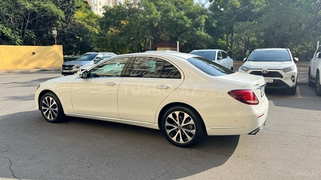 Mercedes E 220 d 2016, 202,000 km - 2.0 l - Bakı