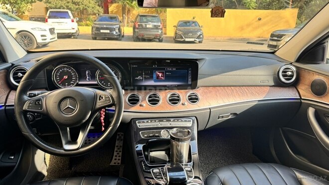 Mercedes E 220 d 2016, 202,000 km - 2.0 l - Bakı