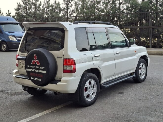 Mitsubishi Pajero io 2000, 235,462 km - 2.0 l - Bakı