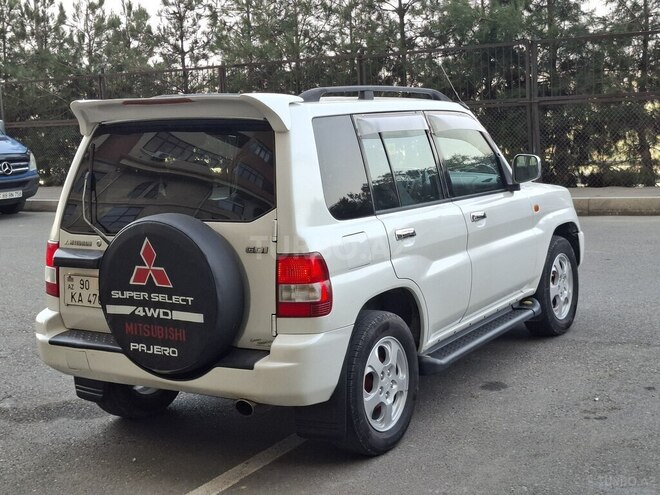 Mitsubishi Pajero io 2000, 235,462 km - 2.0 l - Bakı
