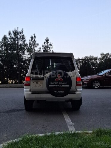 Mitsubishi Pajero io 2000, 235,462 km - 2.0 l - Bakı