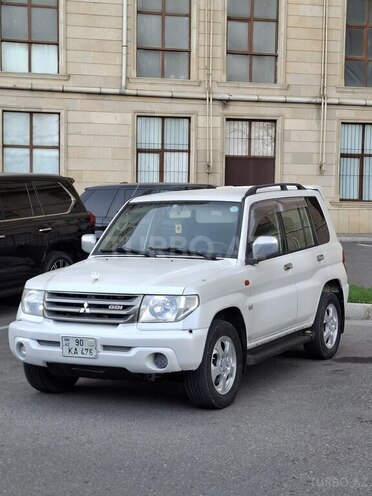 Mitsubishi Pajero io 2000, 235,462 km - 2.0 l - Bakı