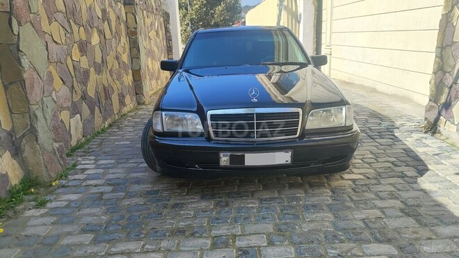 Mercedes C 220 1999, 250,000 km - 2.2 l - Bakı