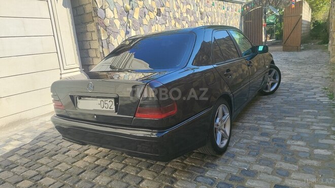 Mercedes C 220 1999, 250,000 km - 2.2 l - Bakı