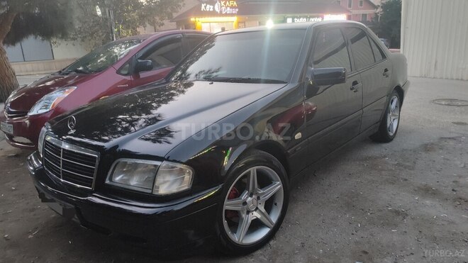 Mercedes C 220 1999, 250,000 km - 2.2 l - Bakı