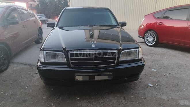 Mercedes C 220 1999, 250,000 km - 2.2 l - Bakı