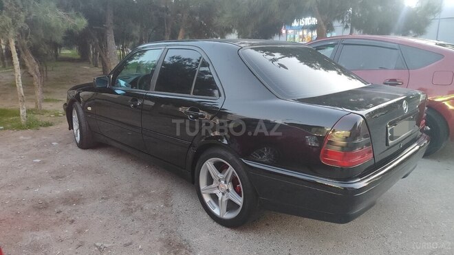 Mercedes C 220 1999, 250,000 km - 2.2 l - Bakı