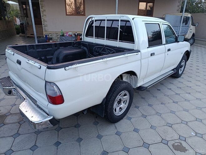 Mitsubishi L200 2005, 513,000 km - 2.5 l - Neftçala