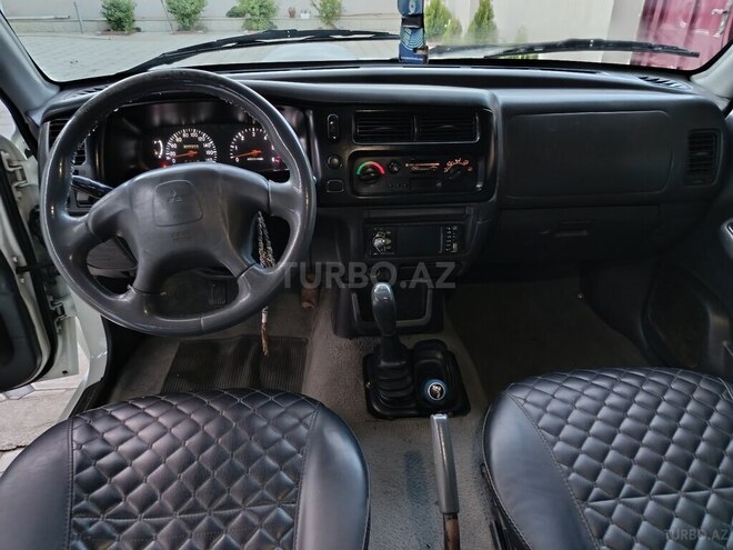 Mitsubishi L200 2005, 513,000 km - 2.5 l - Neftçala