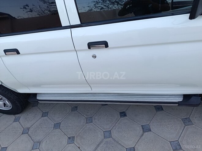 Mitsubishi L200 2005, 513,000 km - 2.5 l - Neftçala