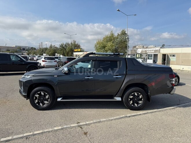 Mitsubishi L200 2020, 151,000 km - 2.4 л - Bakı