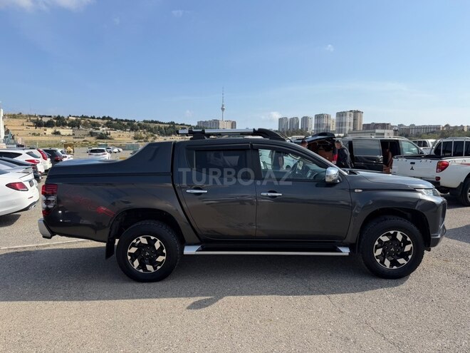 Mitsubishi L200 2020, 151,000 km - 2.4 л - Bakı