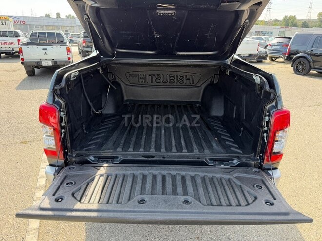 Mitsubishi L200 2020, 151,000 km - 2.4 л - Bakı