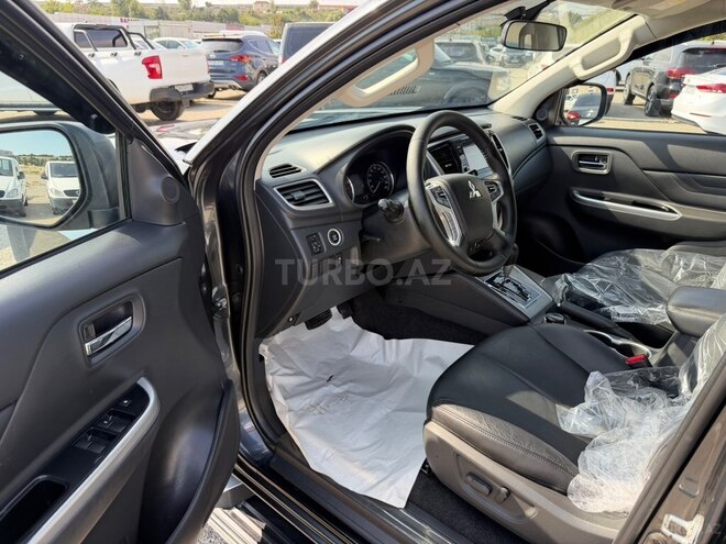 Mitsubishi L200 2020, 151,000 km - 2.4 л - Bakı