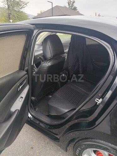 Toyota Yaris 2015, 253,746 km - 1.5 l - Zaqatala