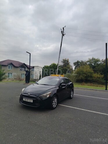 Toyota Yaris 2015, 253,746 km - 1.5 l - Zaqatala