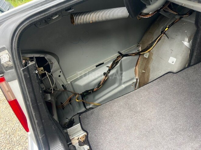 Mercedes E 200 1998, 250,000 km - 2.0 l - Masallı
