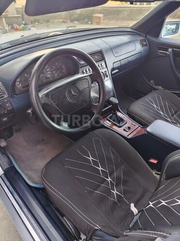 Mercedes C 220 1998, 383,323 km - 2.2 l - Qazax