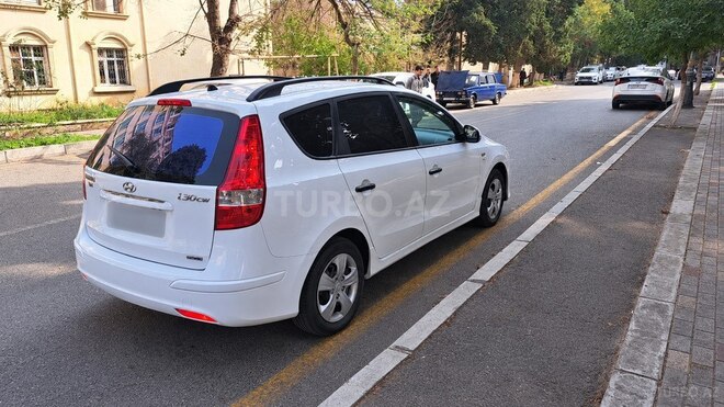 Hyundai i30 2011, 290,120 km - 1.6 л - Bakı