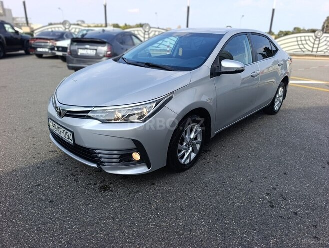 Toyota Corolla 2016, 220,000 km - 1.6 l - Bakı