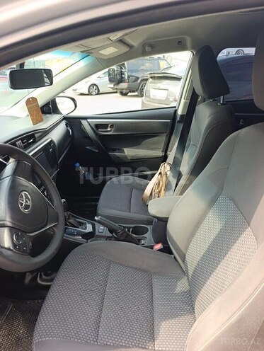 Toyota Corolla 2016, 220,000 km - 1.6 l - Bakı