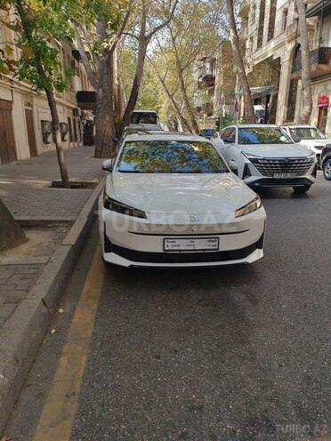 Changan Qiyuan A05 2025, 48,500 km - 1.5 л - Bakı