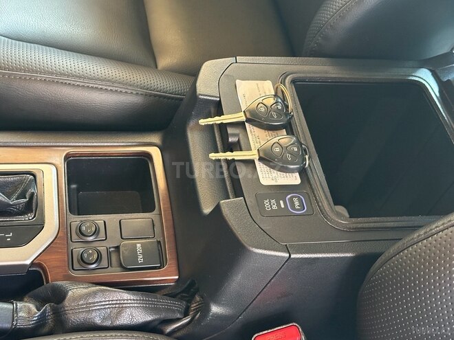 Toyota Land Cruiser Prado 2010, 187,000 km - 2.7 l - Bakı