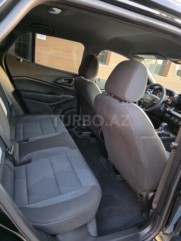 Chevrolet Trax 2025, 15,000 km - 1.2 l - Bakı