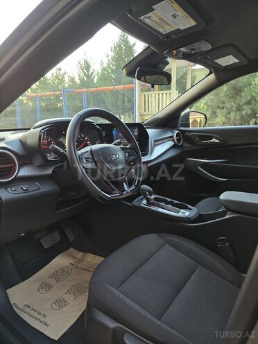 Chevrolet Trax 2025, 15,000 km - 1.2 l - Bakı