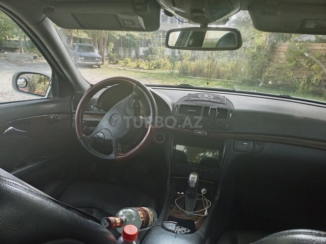Mercedes E 220 2004, 360,000 km - 2.2 l - Şəki