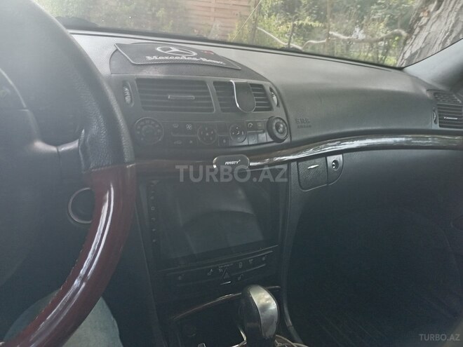 Mercedes E 220 2004, 360,000 km - 2.2 l - Şəki