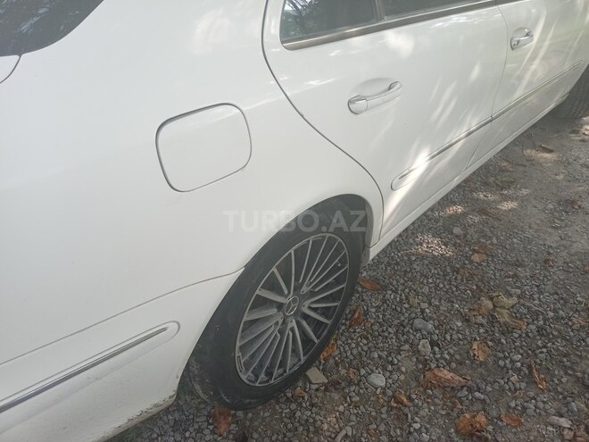 Mercedes E 220 2004, 360,000 km - 2.2 l - Şəki