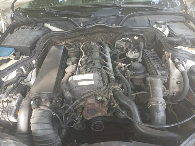 Mercedes E 220 2004, 360,000 km - 2.2 l - Şəki