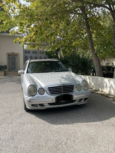 Mercedes E 240 2000, 259,000 km - 2.4 l - Bakı