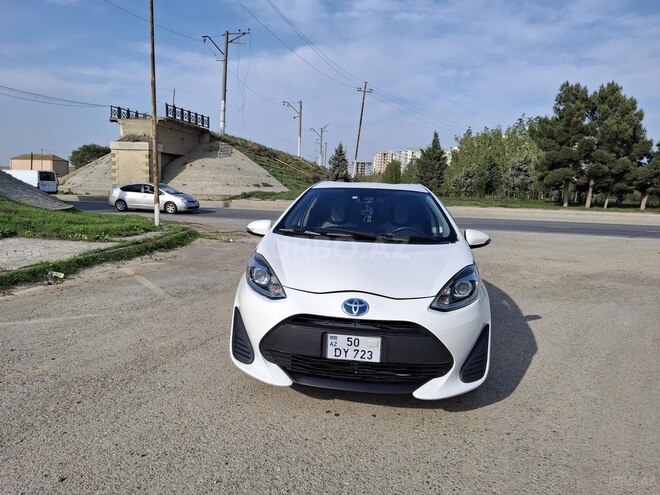 Toyota Aqua 2018, 320,000 km - 1.5 l - Bakı