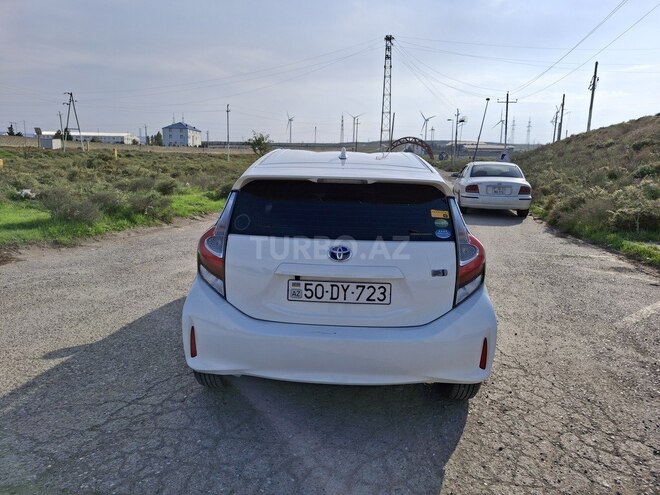 Toyota Aqua 2018, 320,000 km - 1.5 l - Bakı