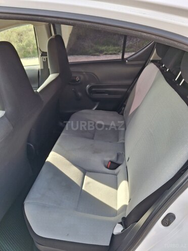 Toyota Aqua 2018, 320,000 km - 1.5 l - Bakı