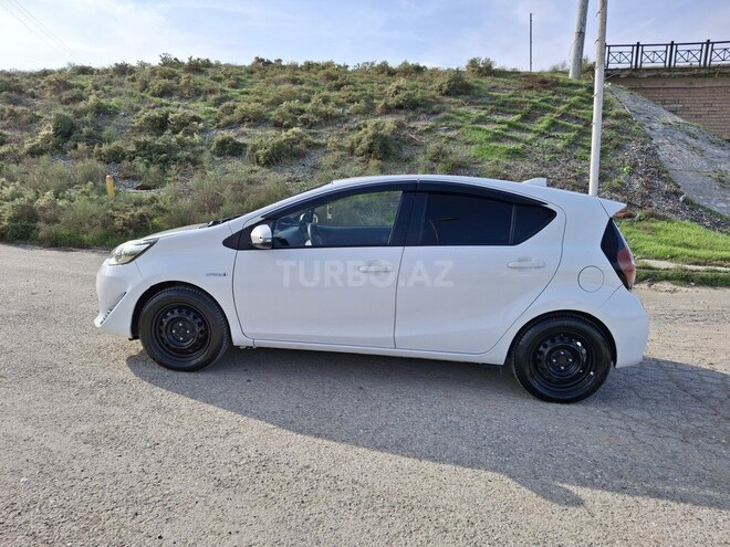 Toyota Aqua 2018, 320,000 km - 1.5 l - Bakı