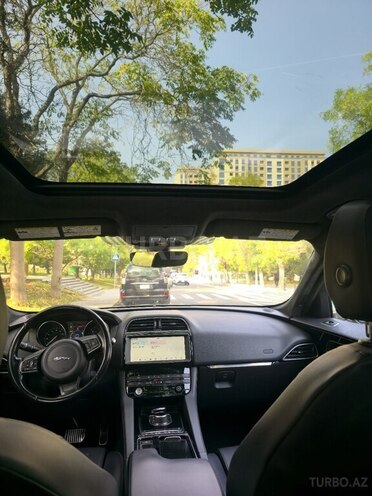 Jaguar F-Pace 2018, 82,000 km - 2.0 l - Bakı